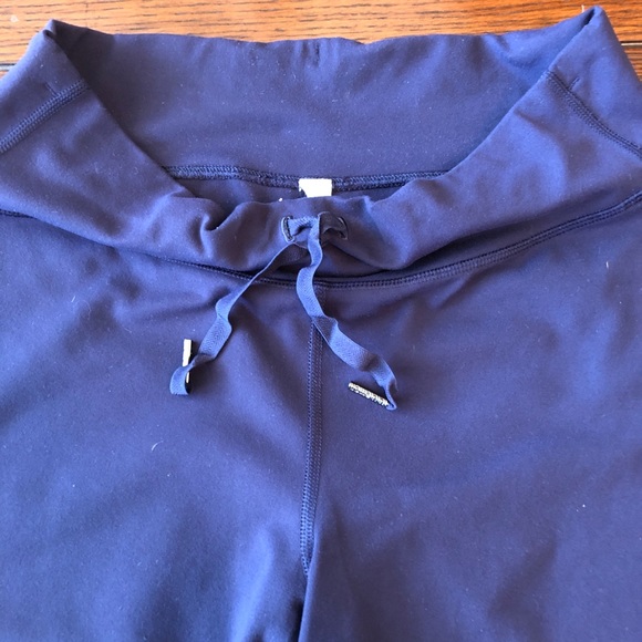 Lululemon Crops - Picture 5 of 7